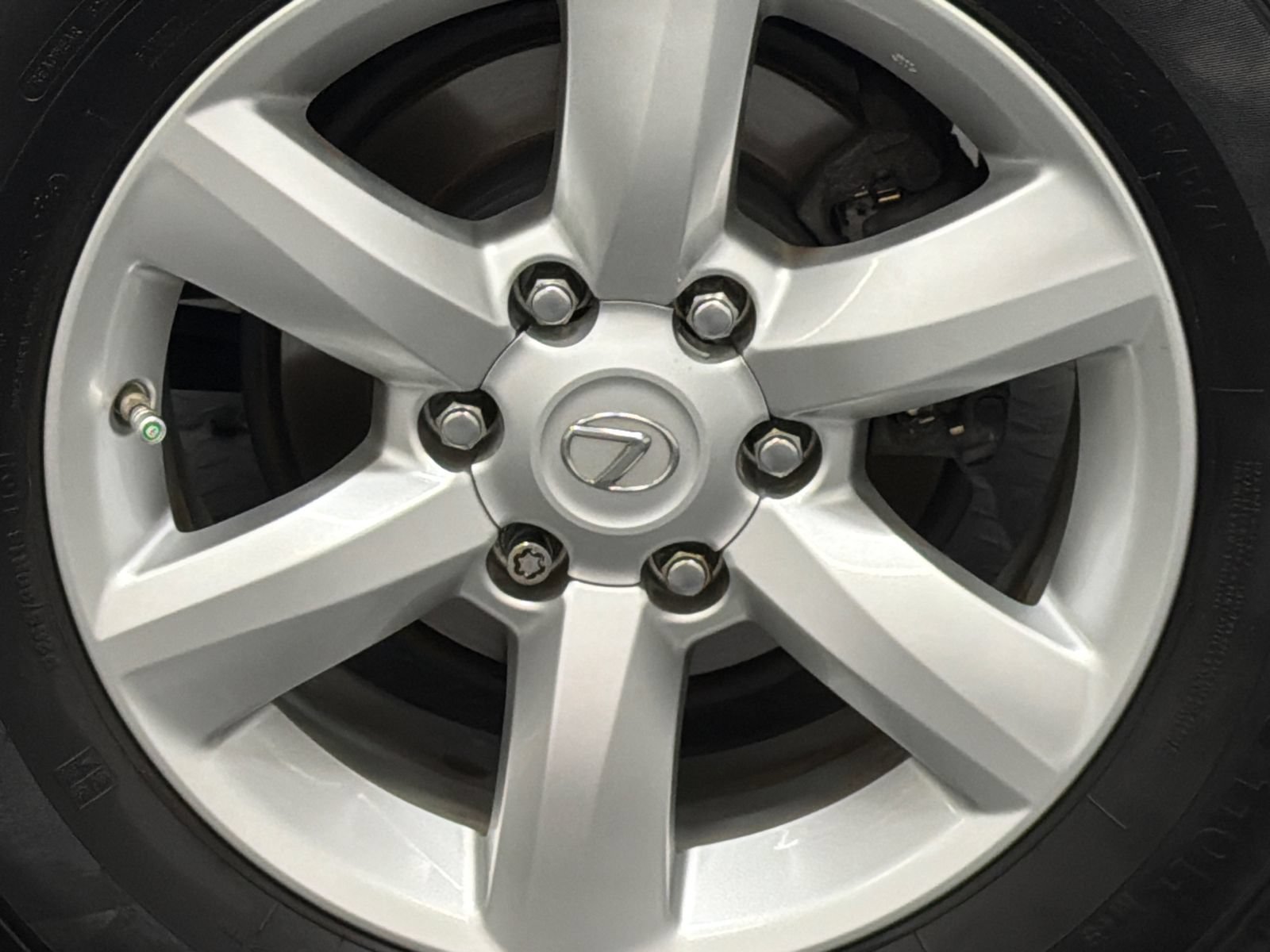 Used 2019 Lexus GX 460 AWD/4WD image 5