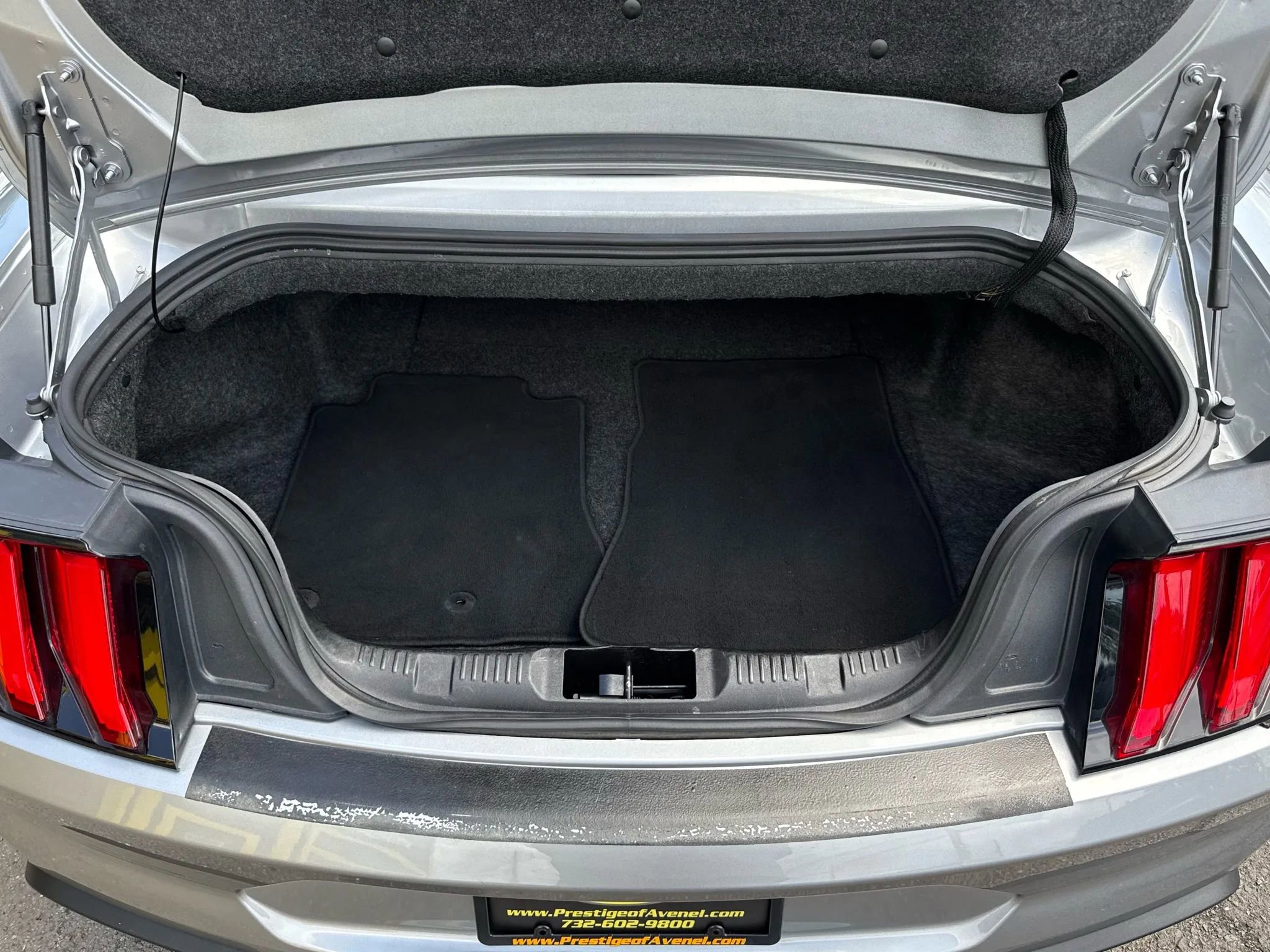 Used 2022 Ford Mustang Premium image 32