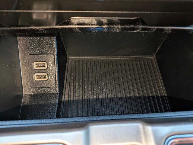 Certified 2020 Ford F150 Platinum w/ FX4 Off-Road Package image 32