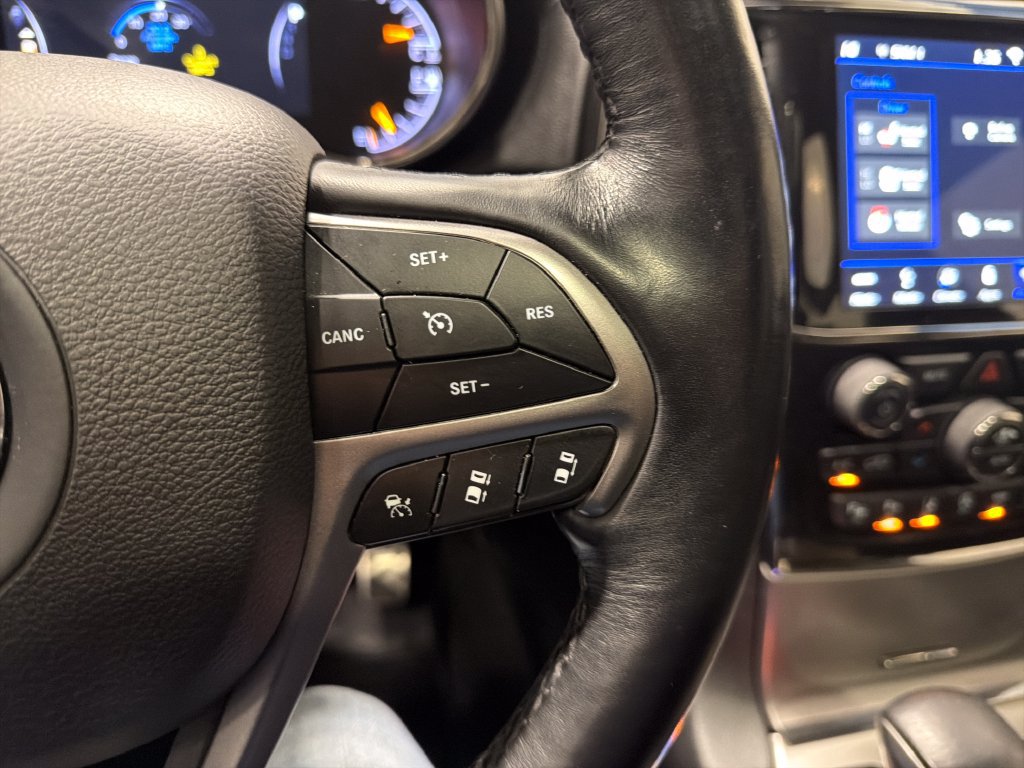 Used 2019 Jeep Grand Cherokee High Altitude AWD/4WD image 15
