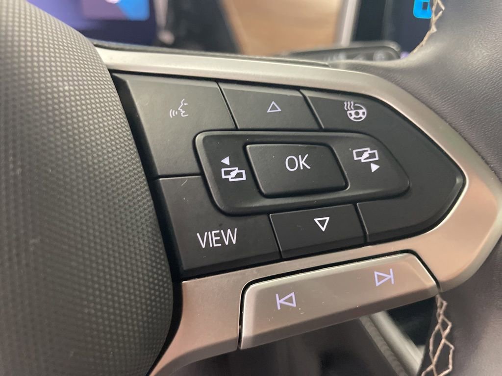Used 2024 Volkswagen Atlas SE FWD image 27