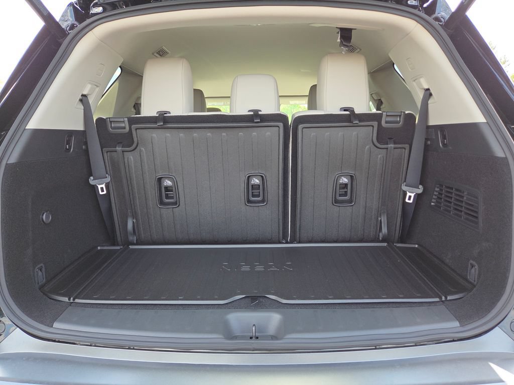 New 2026 Nissan Pathfinder SL AWD/4WD image 18