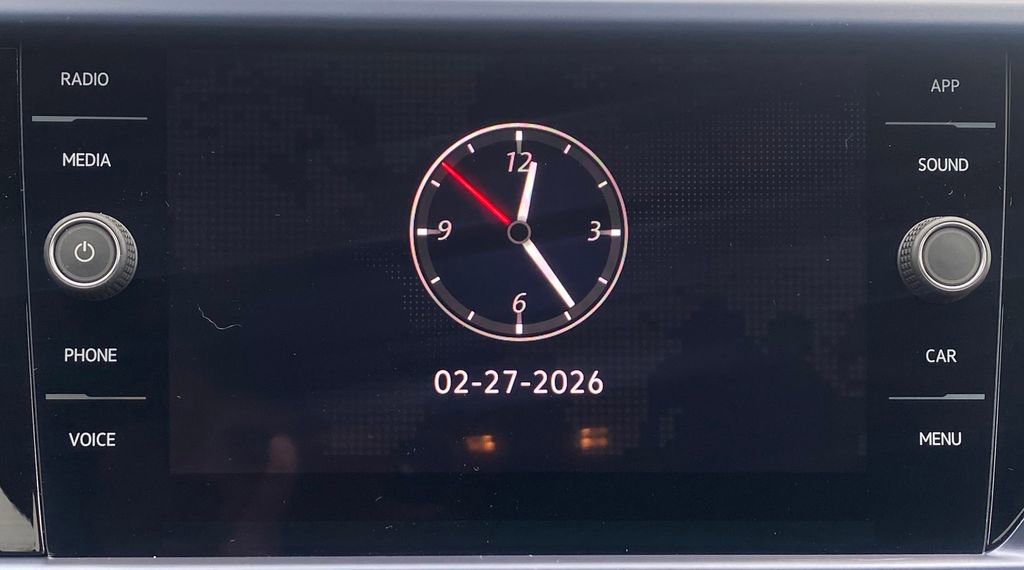 Used 2022 Volkswagen Taos SE image 17