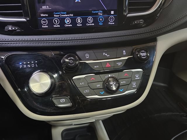 Used 2018 Chrysler Pacifica Limited w/ Tire & Wheel Group image 24