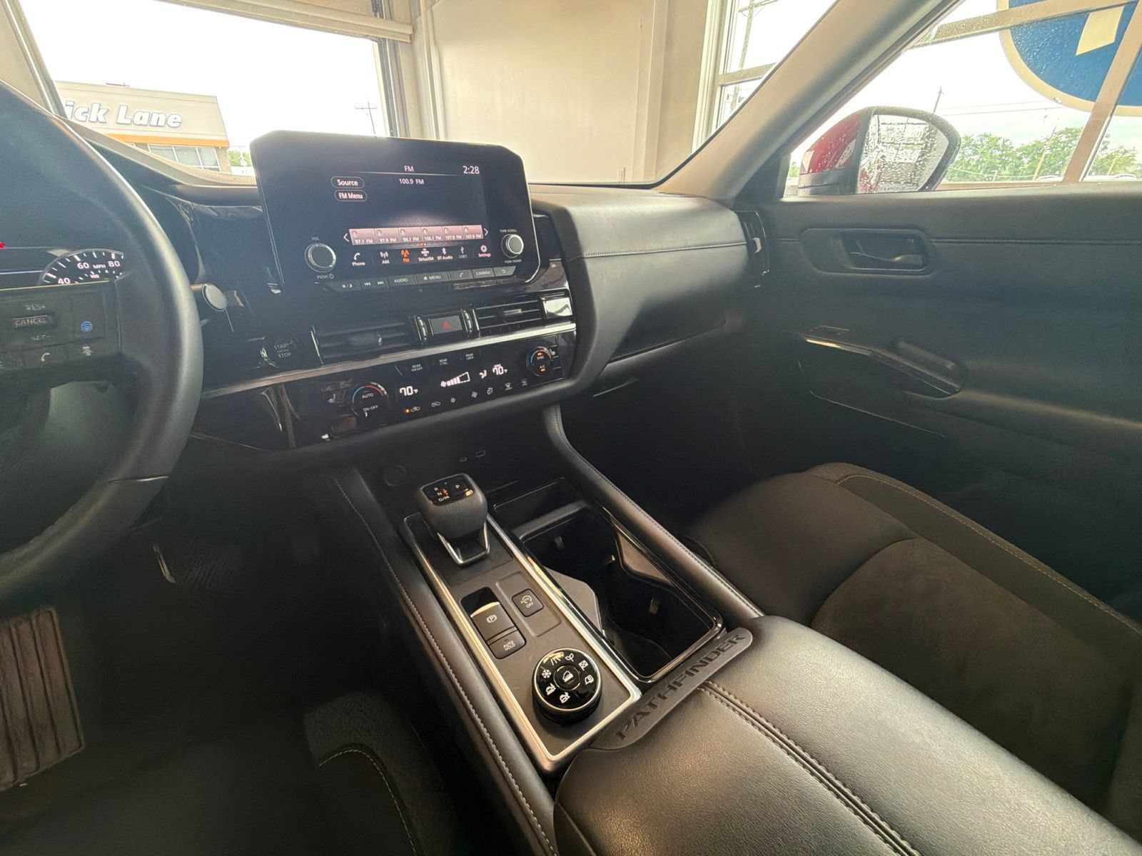 Used 2025 Nissan Pathfinder SV AWD/4WD image 24