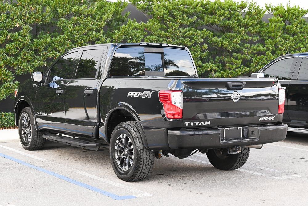 Used 2019 Nissan Titan PRO-4X image 6