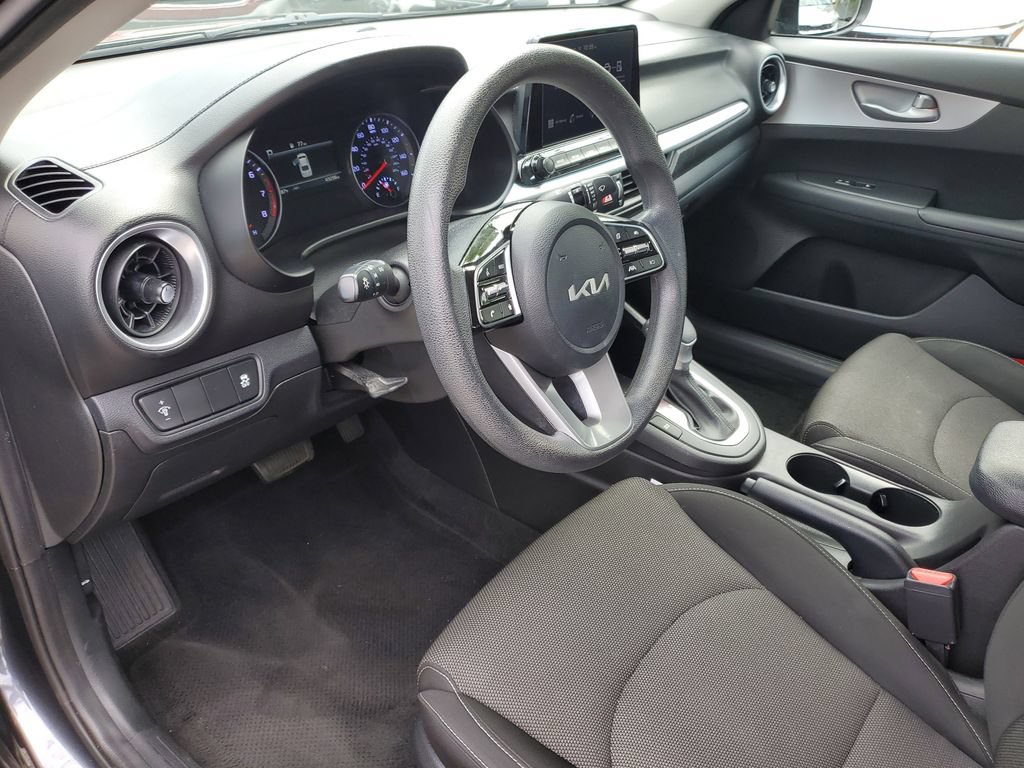 Used 2023 Kia Forte LXS FWD image 17