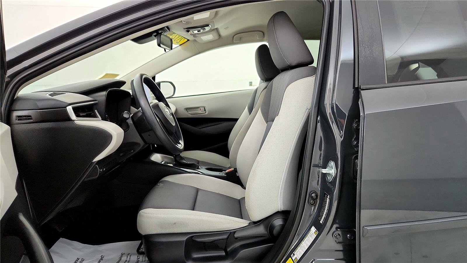 Used 2024 Toyota Corolla LE image 25