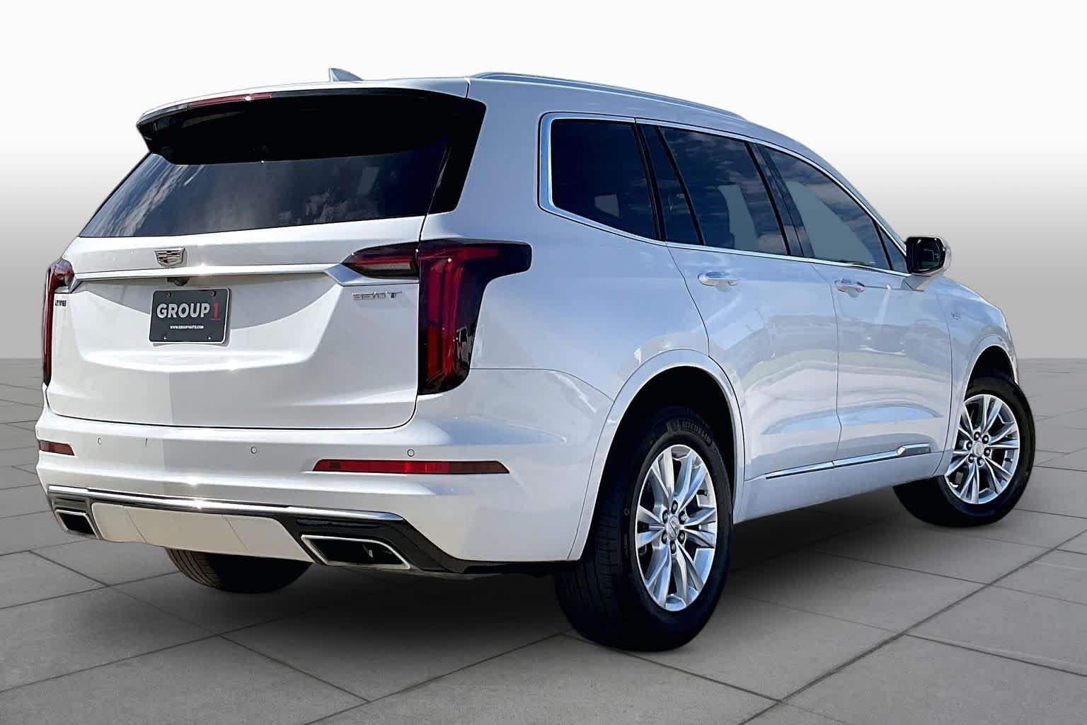 Used 2024 Cadillac XT6 Luxury FWD image 13