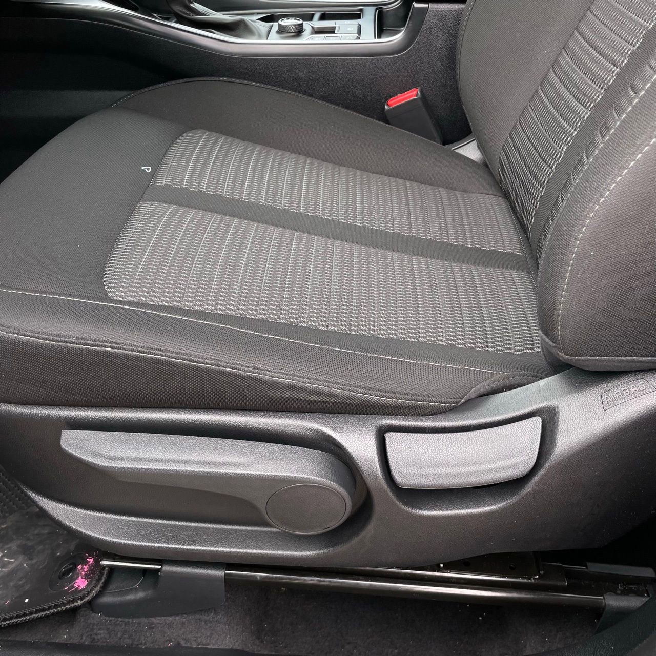 Used 2025 Kia Sorento LX image 22