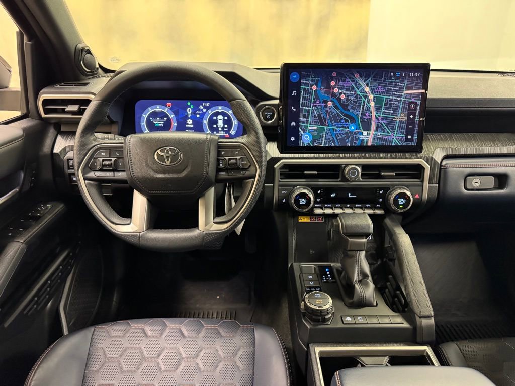 Used 2025 Toyota 4Runner Platinum AWD/4WD image 19