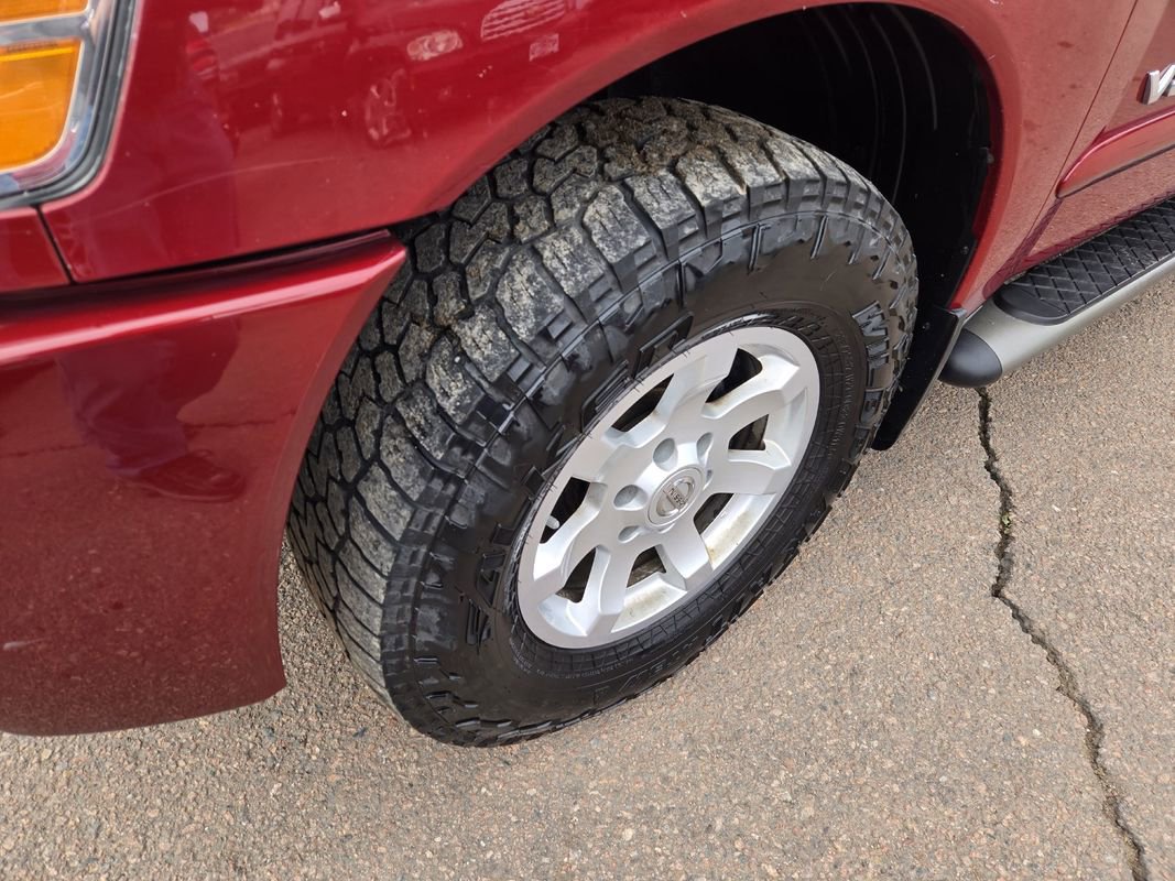 Used 2005 Nissan Titan SE image 4