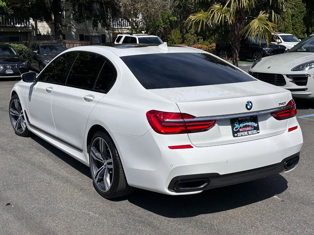 Used 2019 BMW 740i w/ Executive Package RWD image 10
