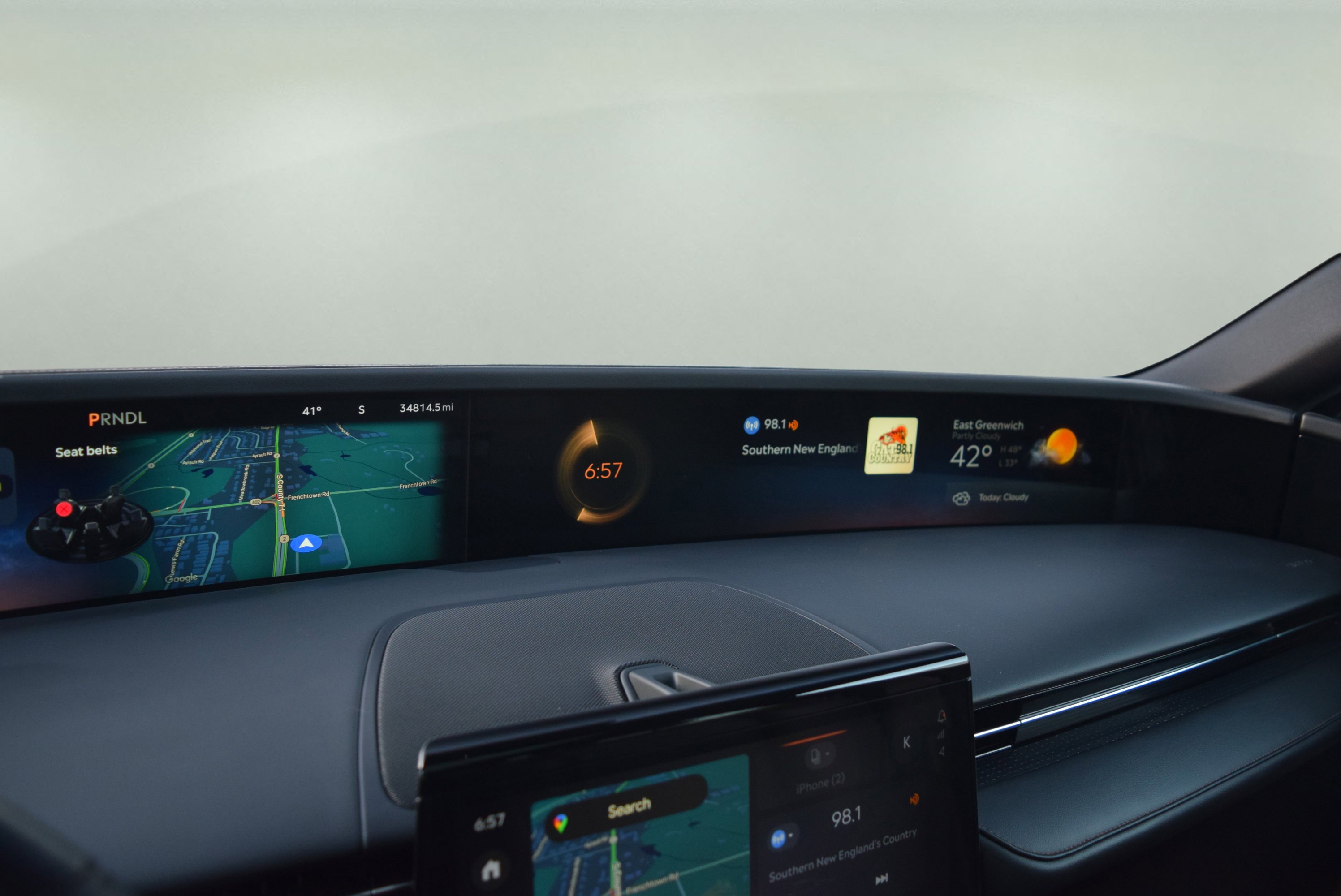 Used 2024 Lincoln Nautilus Reserve w/ Equipment Group 202A image 13