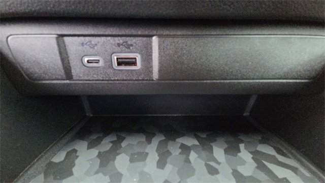 New 2026 GMC Canyon Elevation w/ Convenience Package image 28