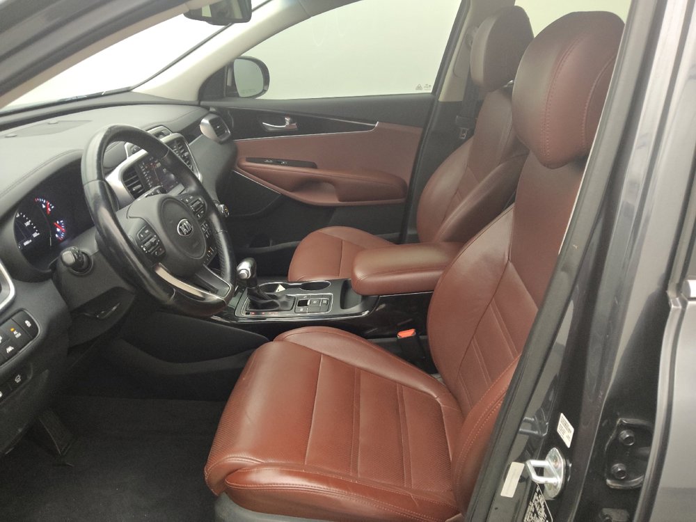 Used 2017 Kia Sorento SX image 17