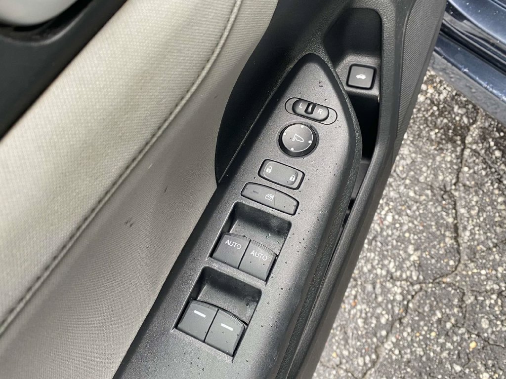 Used 2017 Honda Civic EX-T image 16