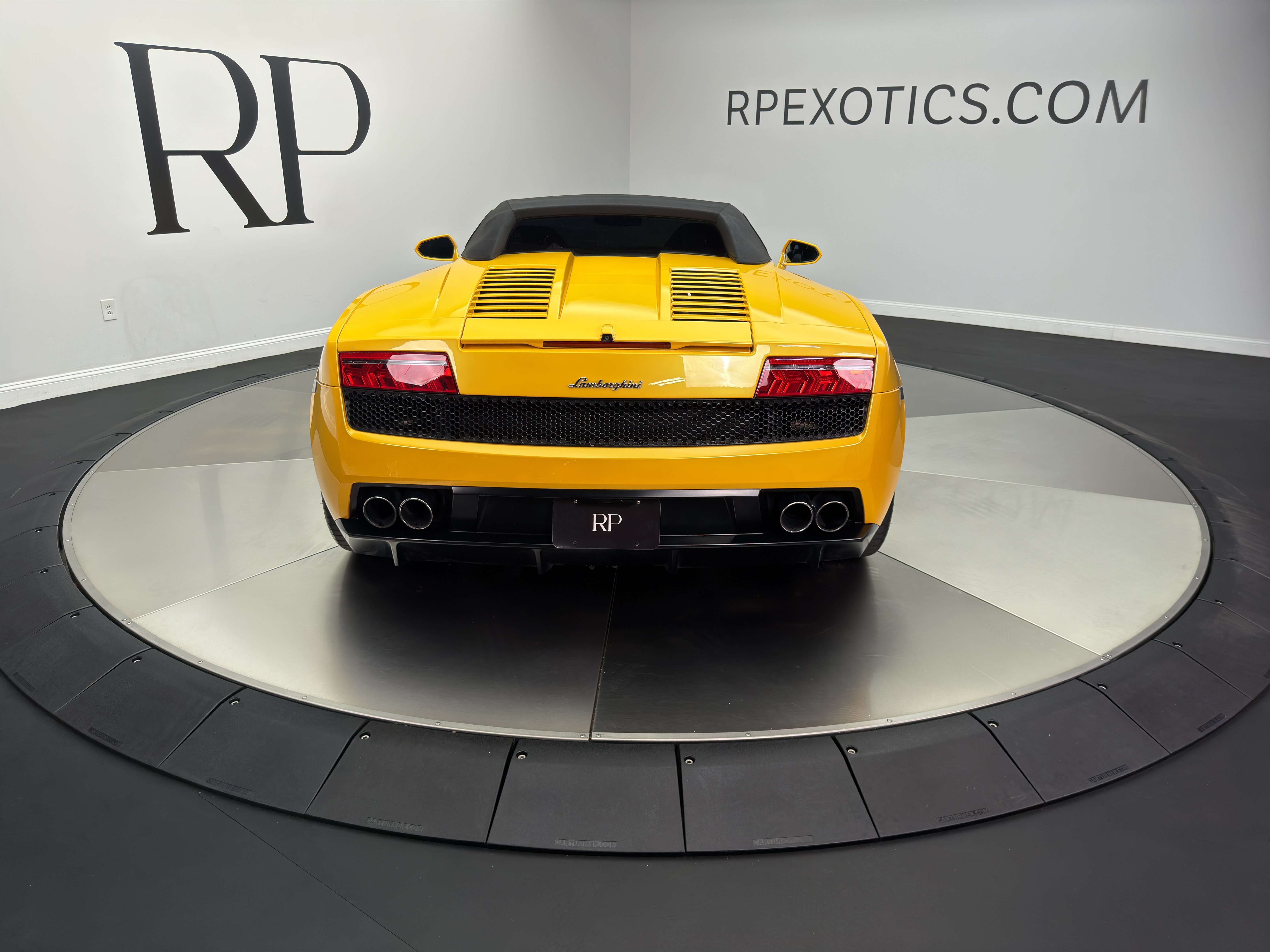 Used 2011 Lamborghini Gallardo LP 560-4 AWD/4WD image 13