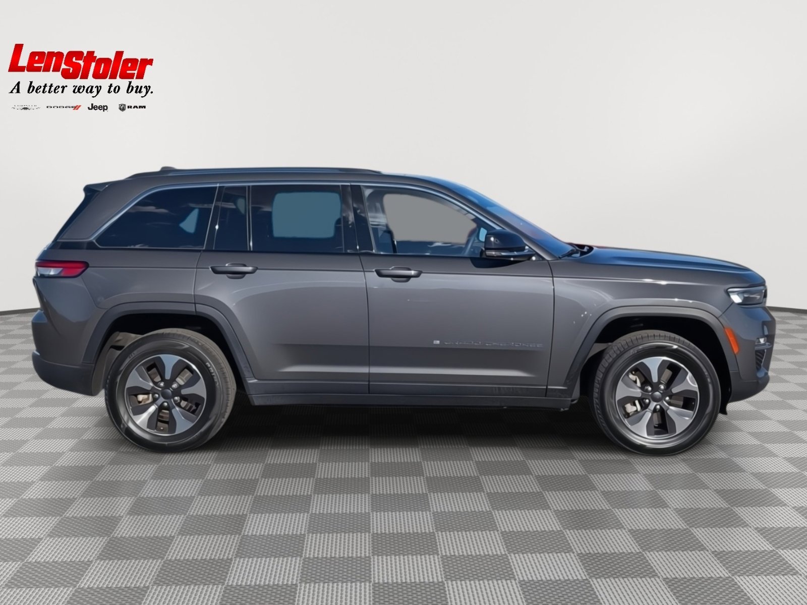 Used 2023 Jeep Grand Cherokee 4WD 4xe image 6