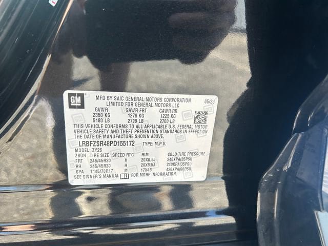 Used 2023 Buick Envision Avenir AWD/4WD image 32