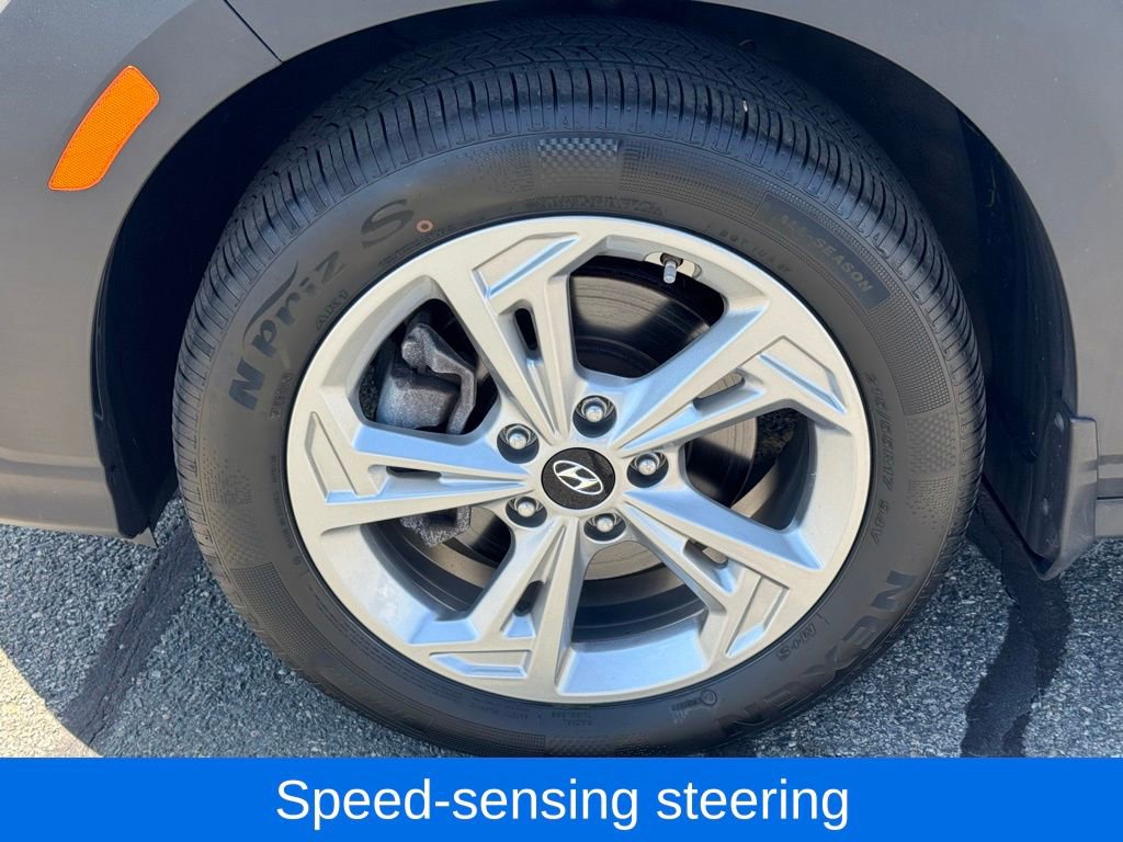 Used 2023 Hyundai Kona SEL image 10