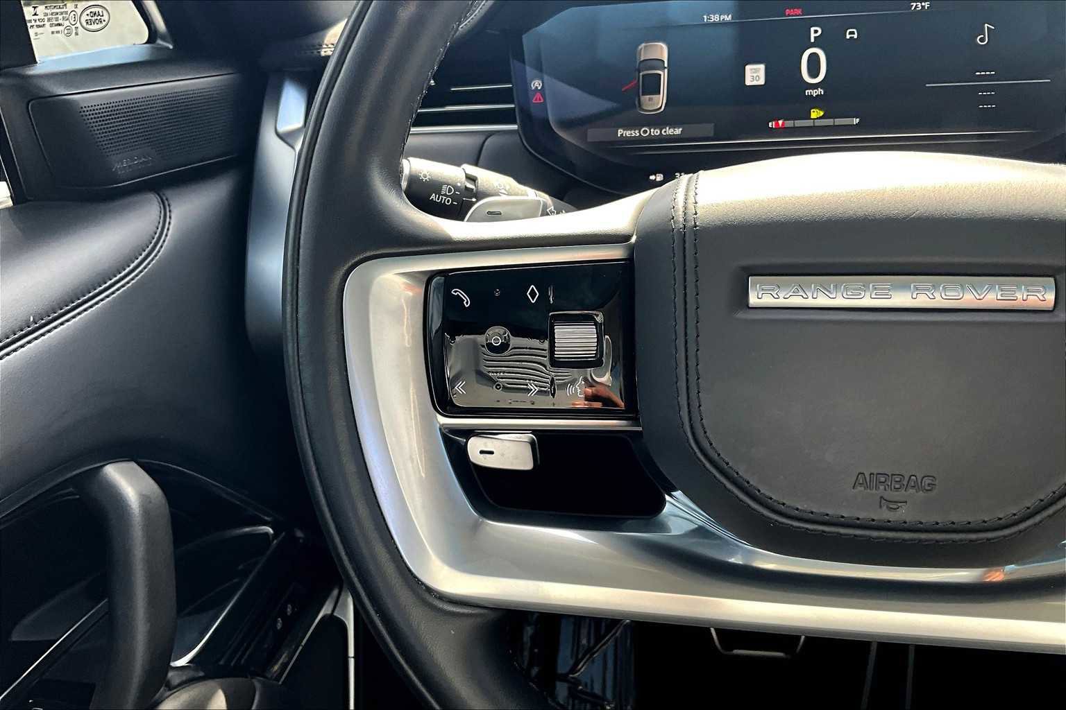 Used 2023 Land Rover Range Rover Long Wheelbase SE image 43