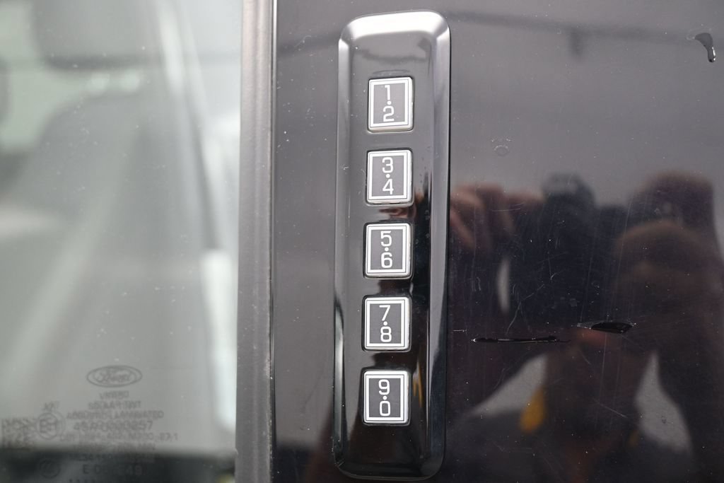 Used 2024 Ford F150 XLT AWD/4WD image 18