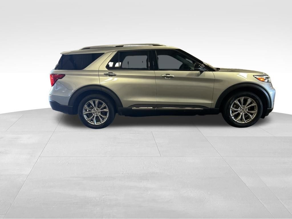 Used 2023 Ford Explorer Limited w/ Equipment Group 301A image 8