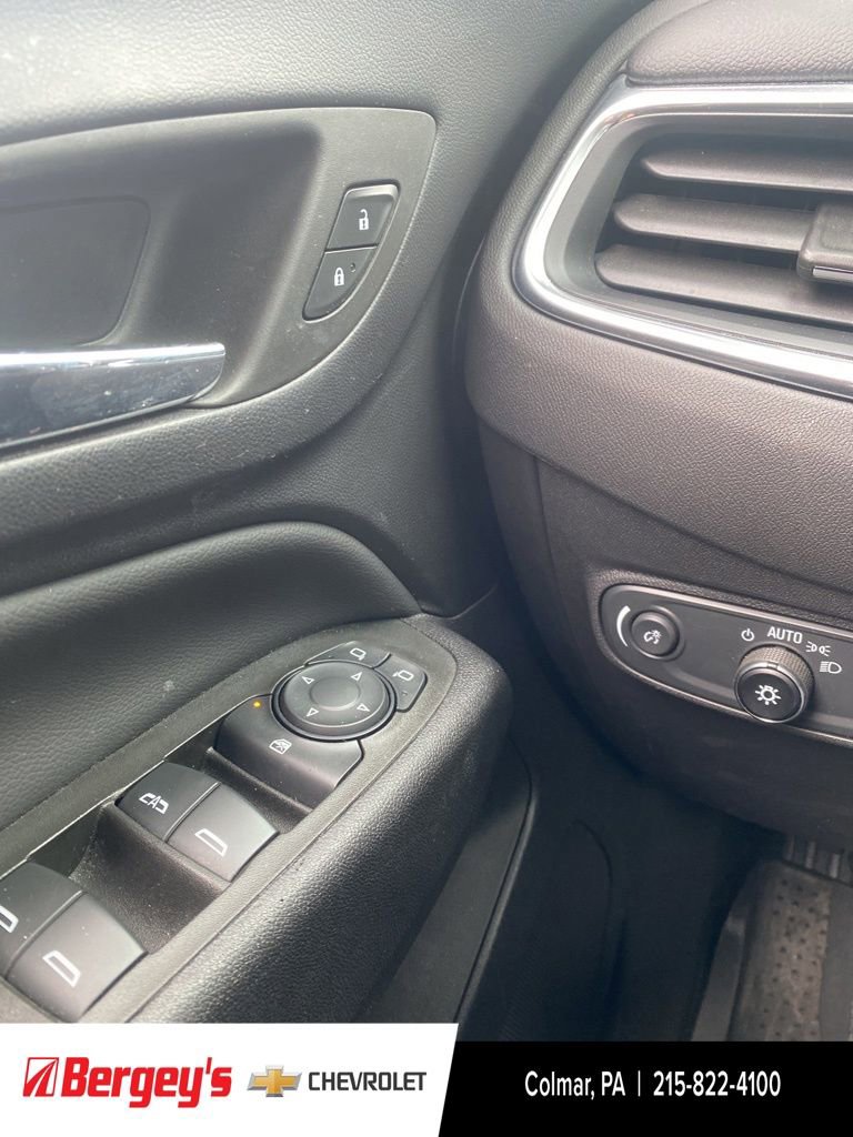 Certified 2024 Chevrolet Equinox LT w/ LPO, Floor Liner Package image 33