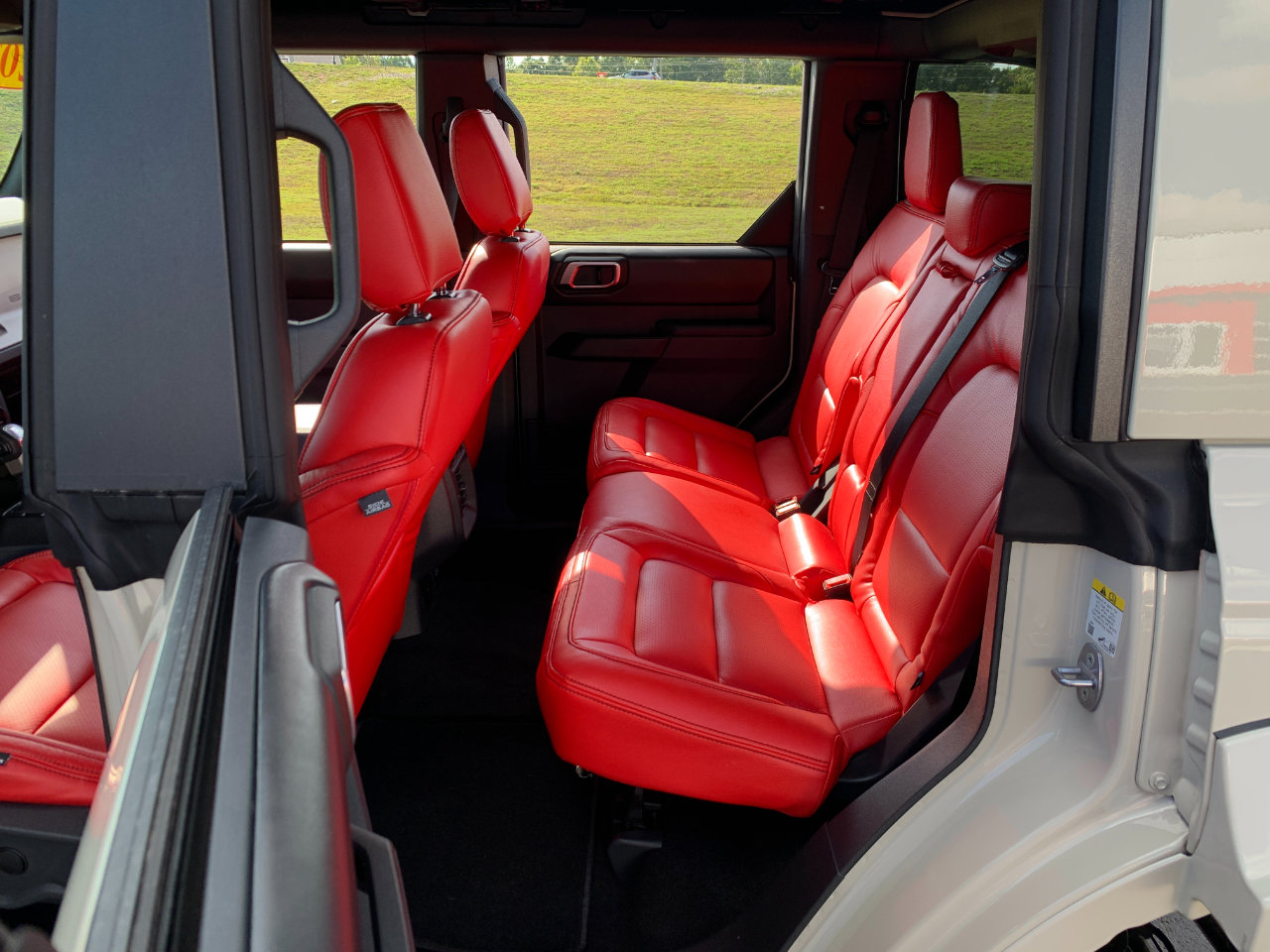 Used 2025 Ford Bronco Outer Banks w/ Sasquatch Package image 54