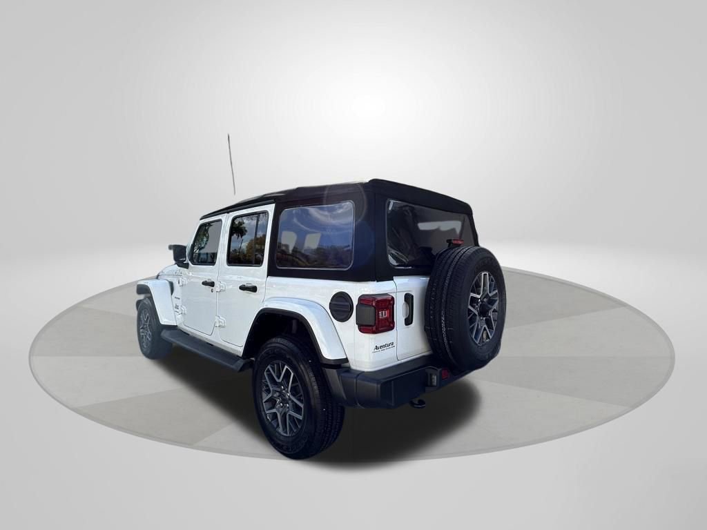 Certified 2024 Jeep Wrangler Sahara image 5