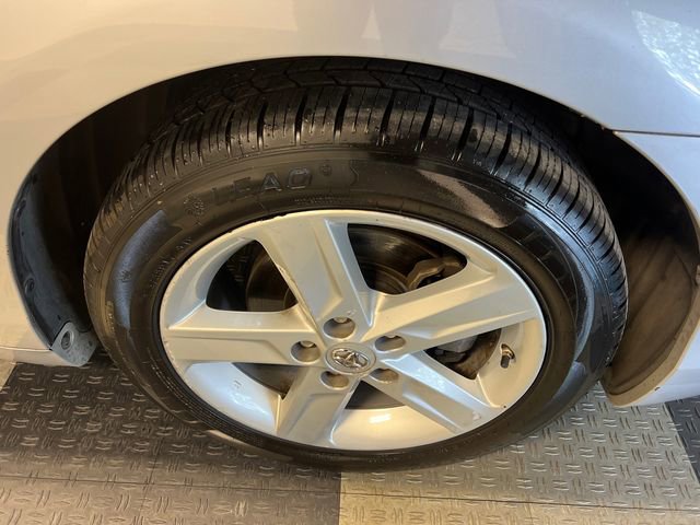 Used 2009 Toyota Camry LE image 9