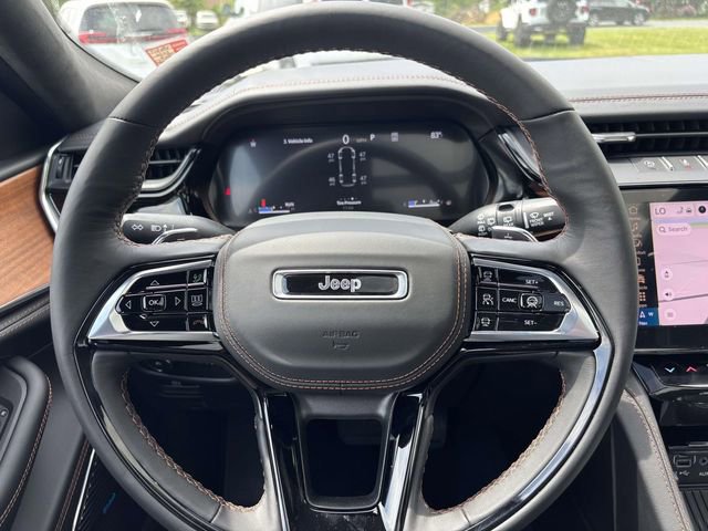 New 2026 Jeep Grand Cherokee L Summit w/ Obsidian Package AWD/4WD image 12