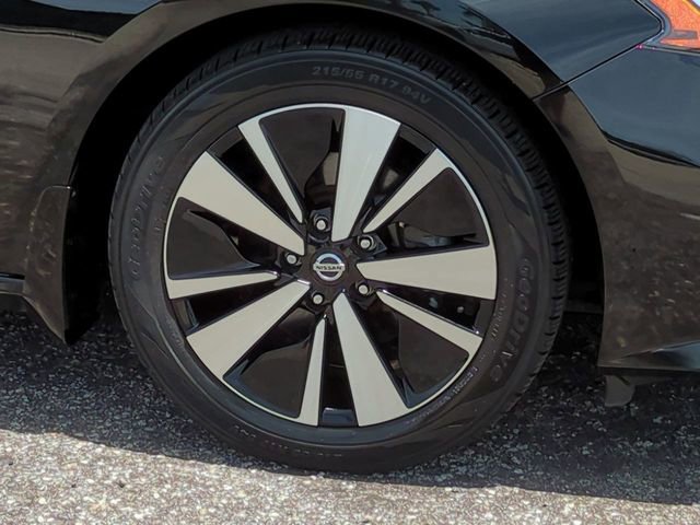 Used 2021 Nissan Altima 2.5 SL FWD image 11