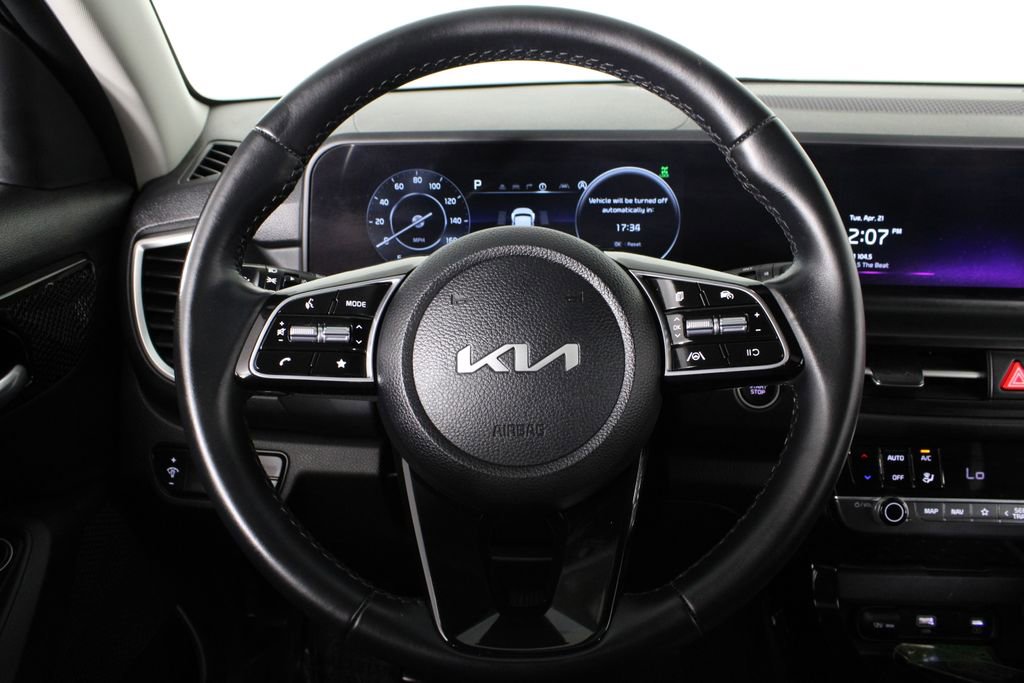 Used 2024 Kia Seltos EX image 25