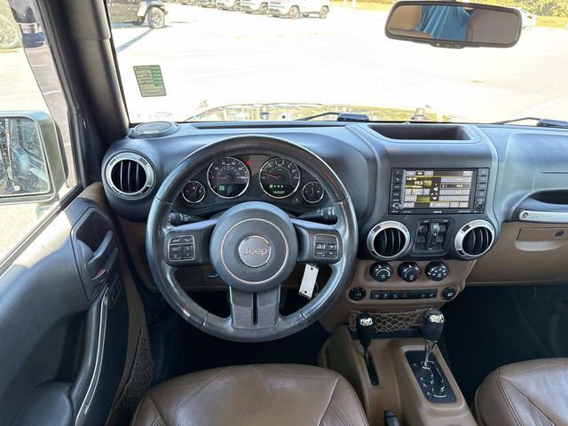 Used 2017 Jeep Wrangler Unlimited Sahara w/ Max Tow Package image 13