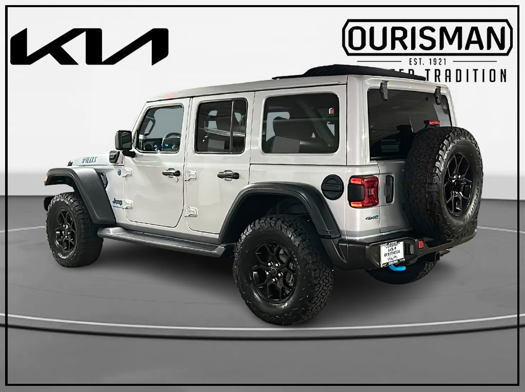 Used 2024 Jeep Wrangler Unlimited image 3