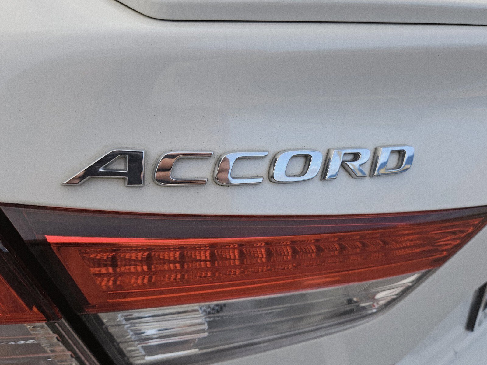 Used 2019 Honda Accord Sport image 16