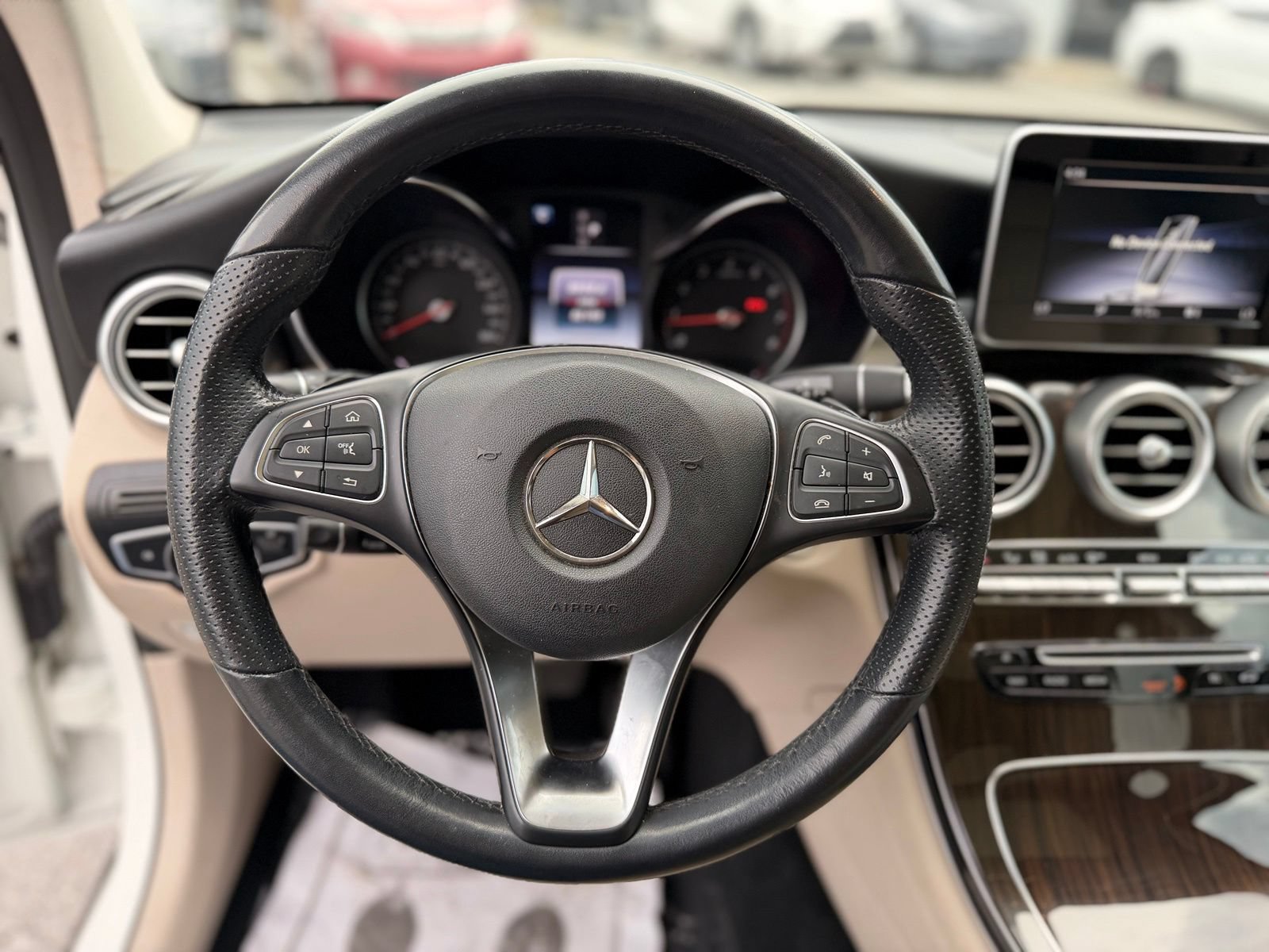 Used 2019 Mercedes-Benz GLC 300 image 16