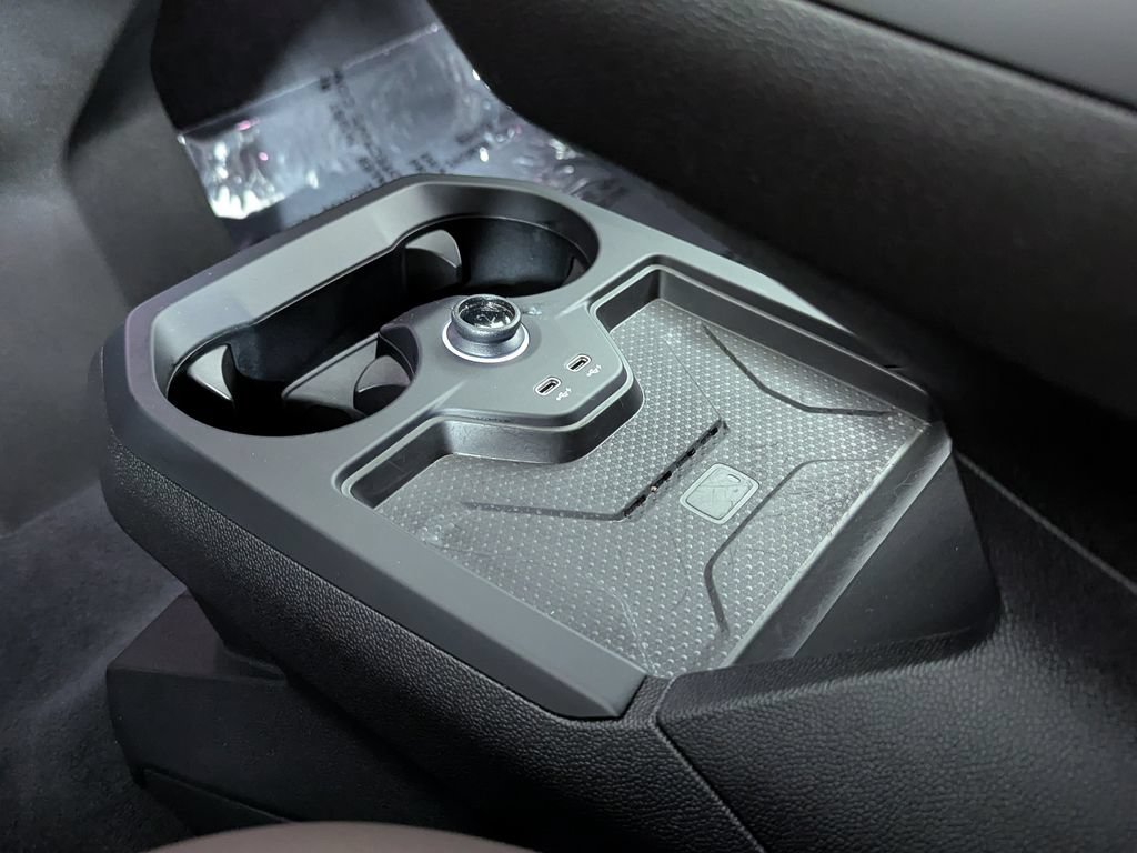 Certified 2025 BMW iX xDrive50 AWD/4WD image 41