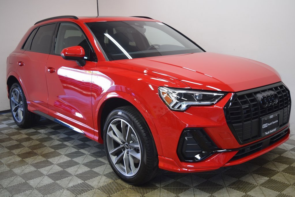 New 2025 Audi Q3 2.0T Premium