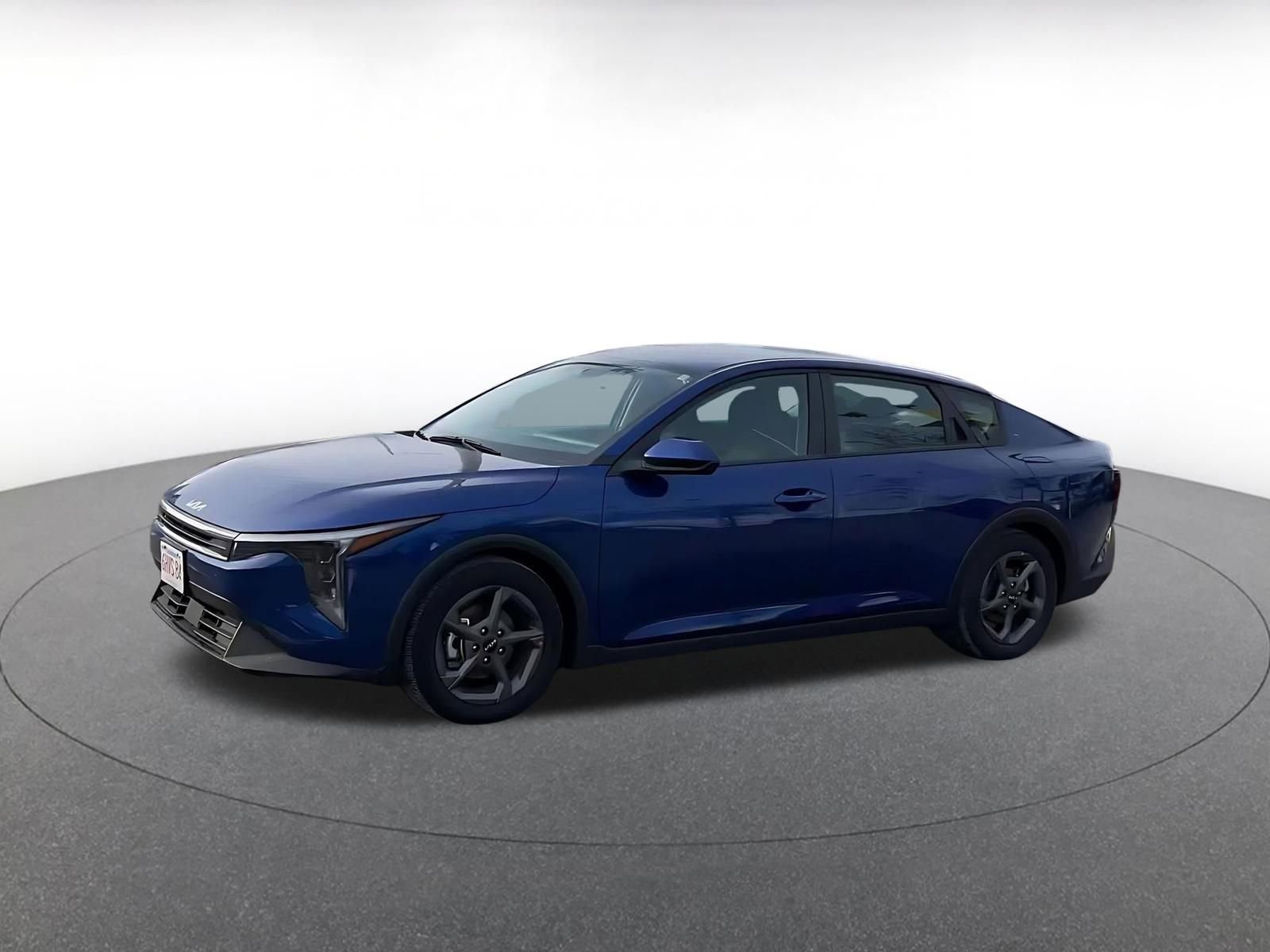 Used 2025 Kia K4 LXS image 8