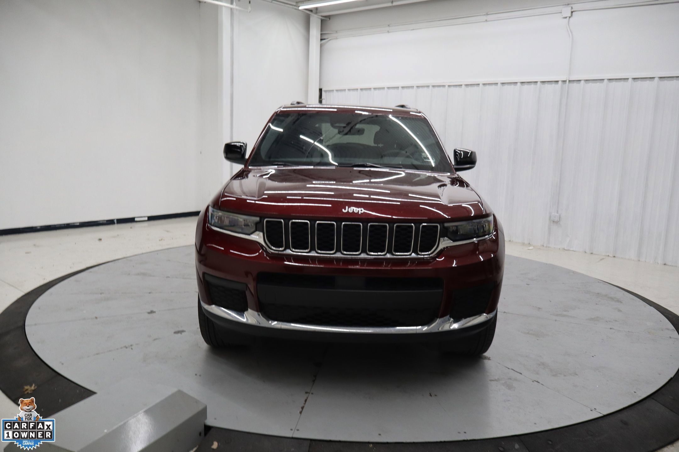 Used 2025 Jeep Grand Cherokee L Laredo image 11