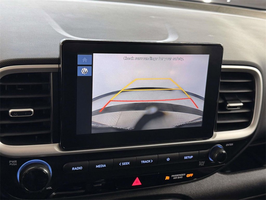 Used 2024 Hyundai Venue SEL image 22