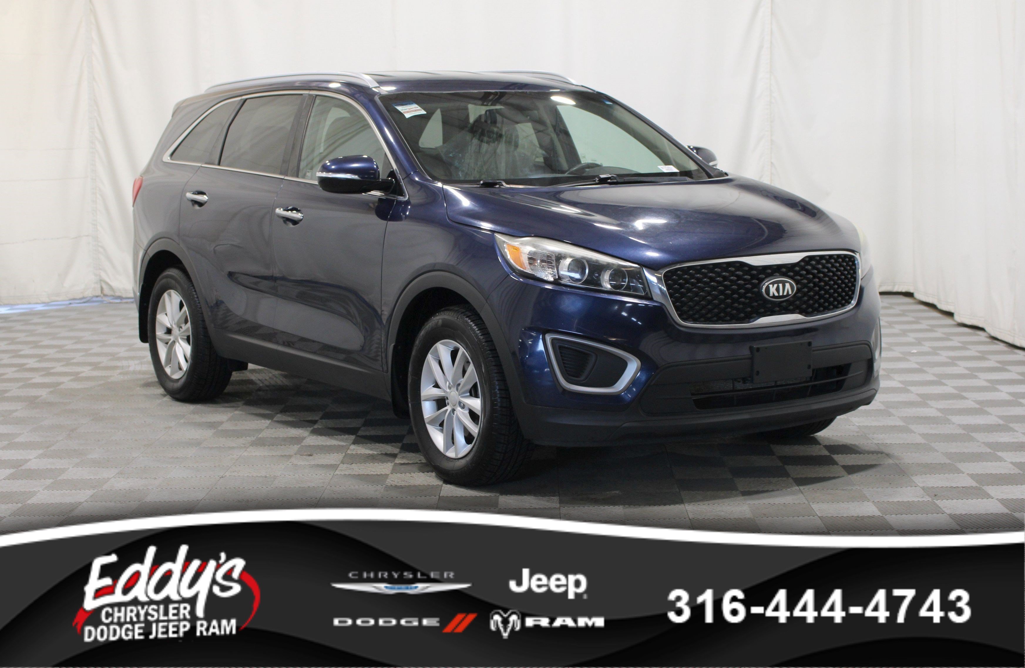 Used 2018 Kia Sorento FWD image 1