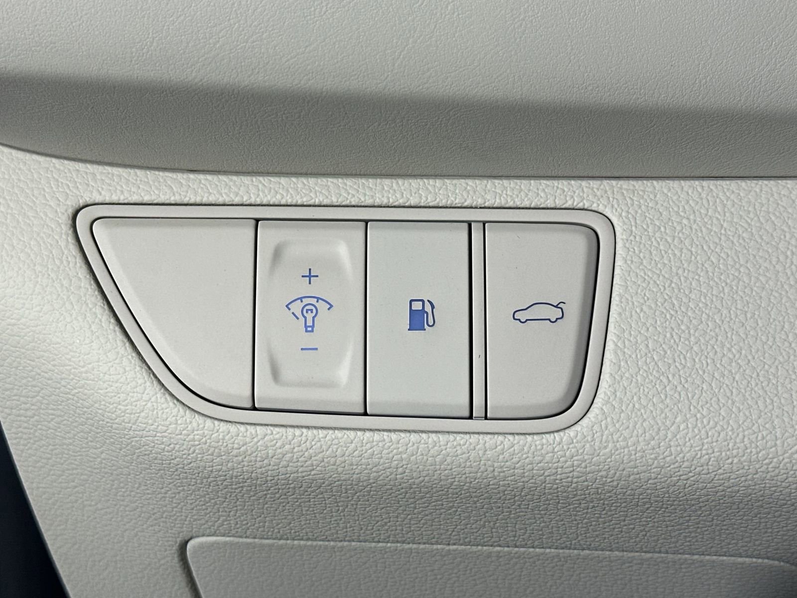 Used 2026 Genesis G70 2.5T image 22