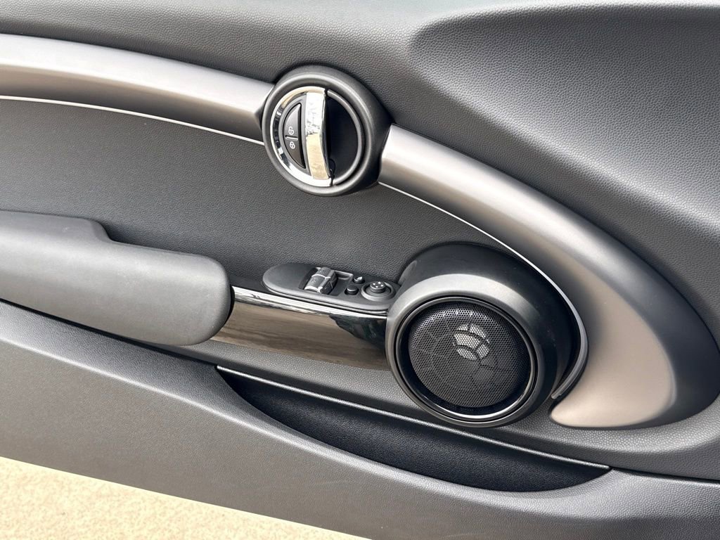 Used 2023 MINI Cooper SE image 28