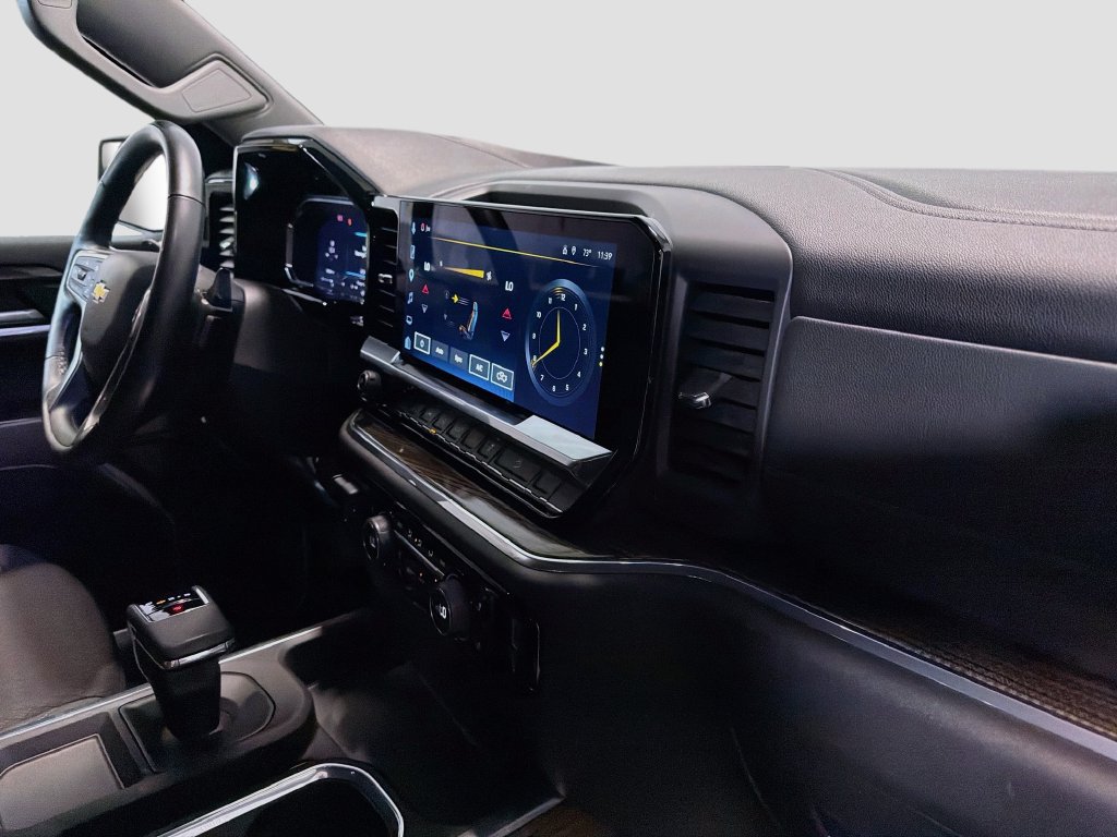 Used 2025 Chevrolet Silverado 1500 LT AWD/4WD image 26