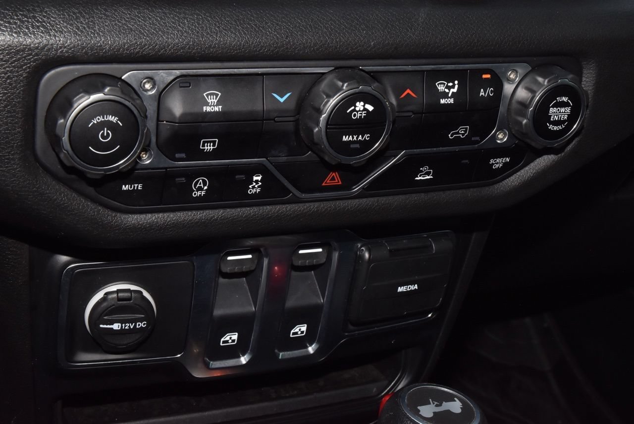 Used 2024 Jeep Wrangler Sport AWD/4WD image 28