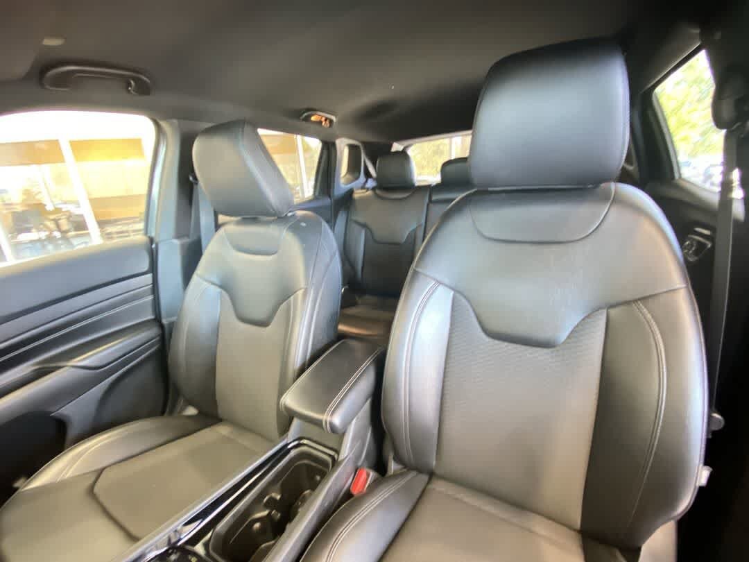 Used 2022 Jeep Compass Latitude AWD/4WD image 13
